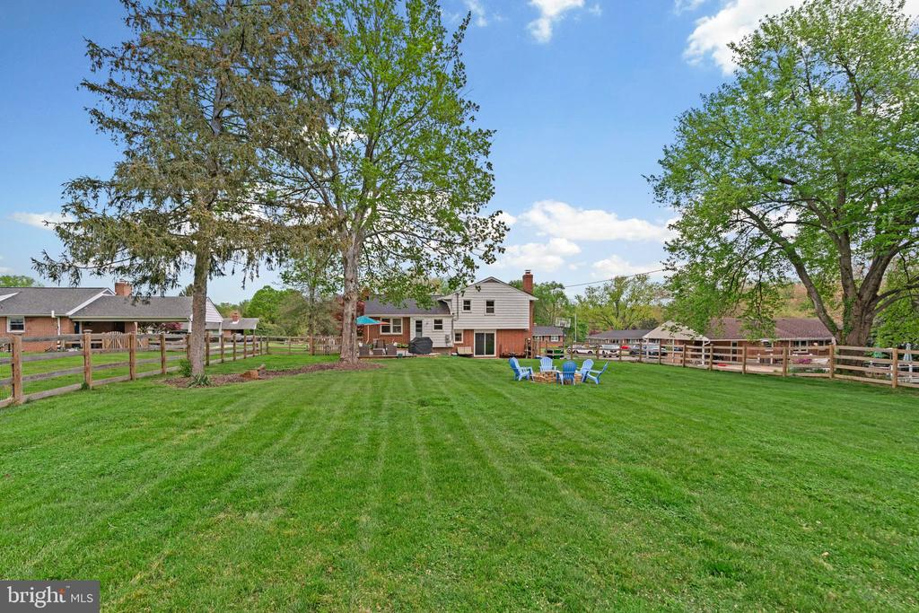 2822 Pinewick Rd