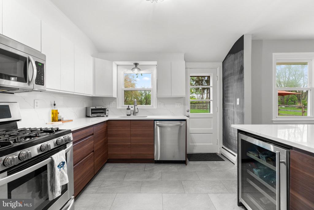 2822 Pinewick Rd