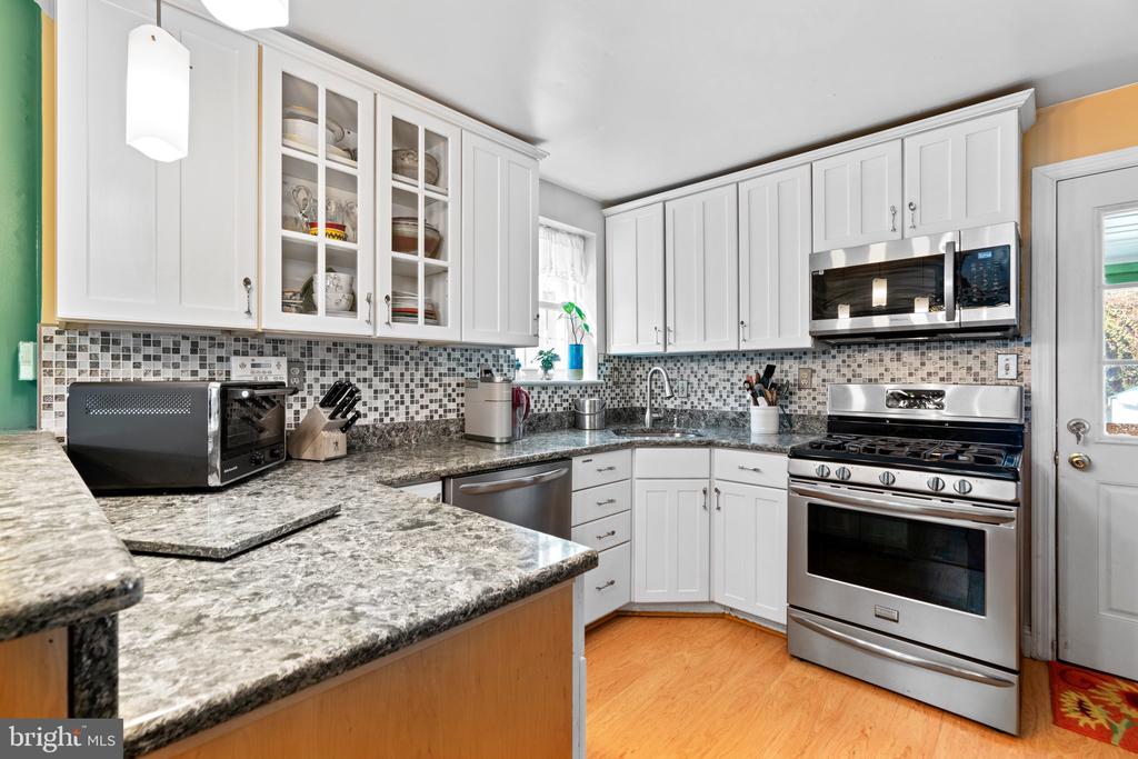 2401 Hayden Dr