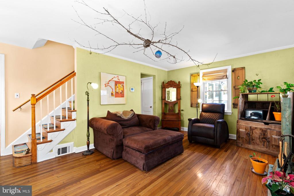 2401 Hayden Dr