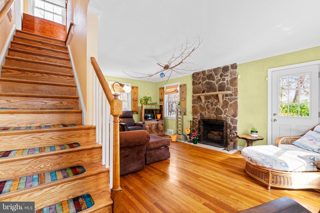 2401 Hayden Dr