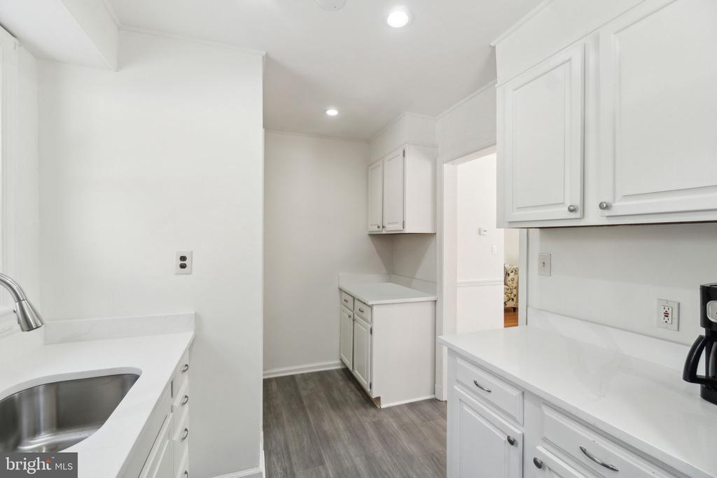 201 Franklin Ave