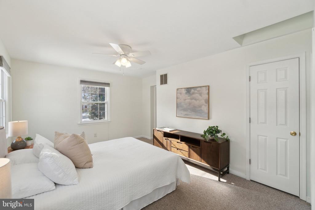201 Franklin Ave