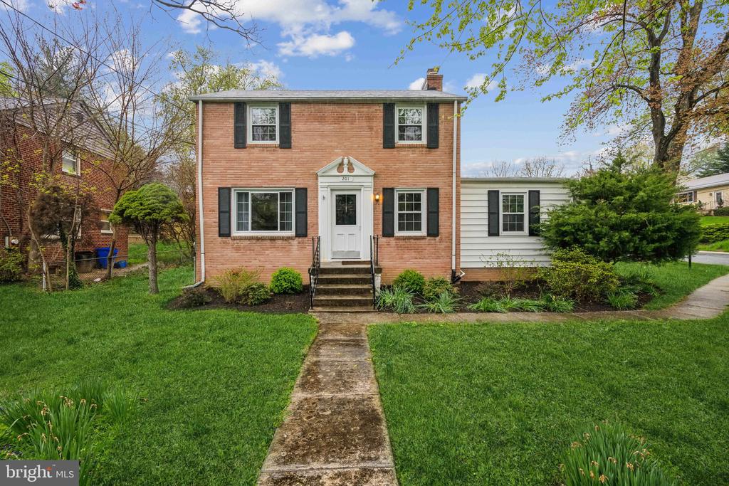 201 Franklin Ave