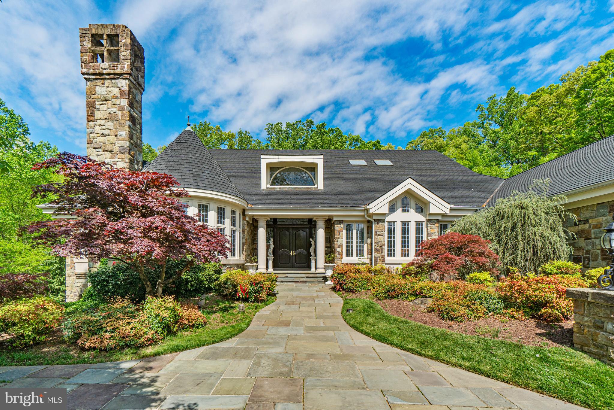 10008 Bentcross Dr