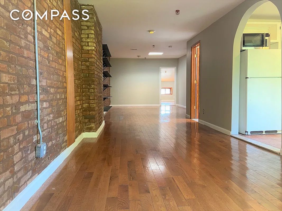 313 Van Buren Street