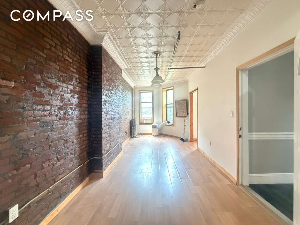 313 Van Buren Street