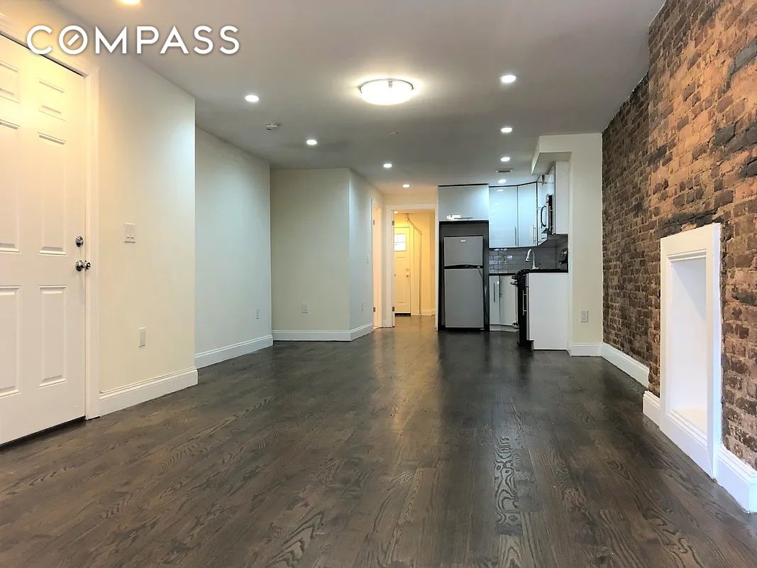 313 Van Buren Street