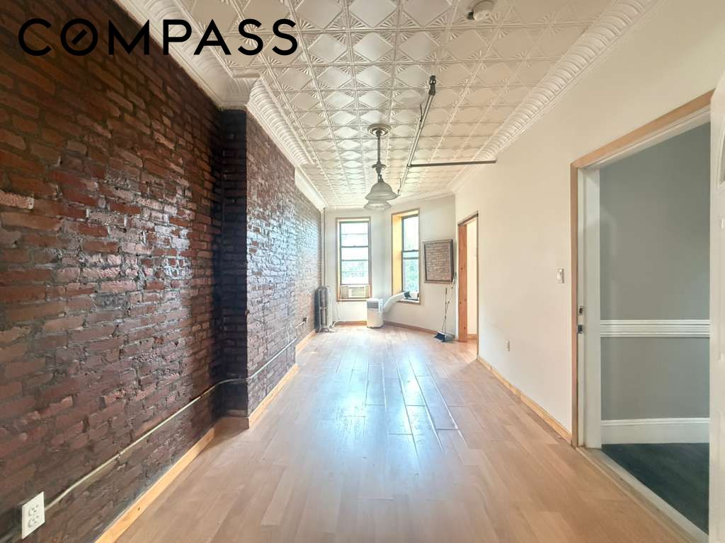 313 Van Buren Street