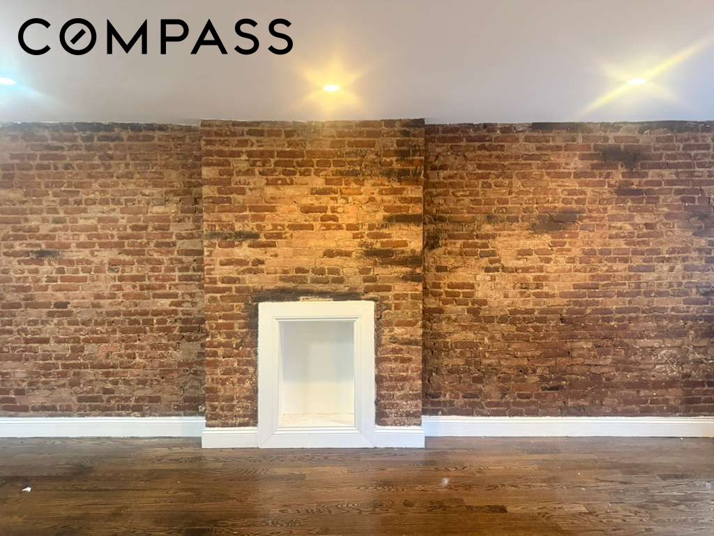 313 Van Buren Street