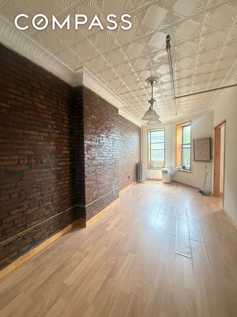 313 Van Buren Street