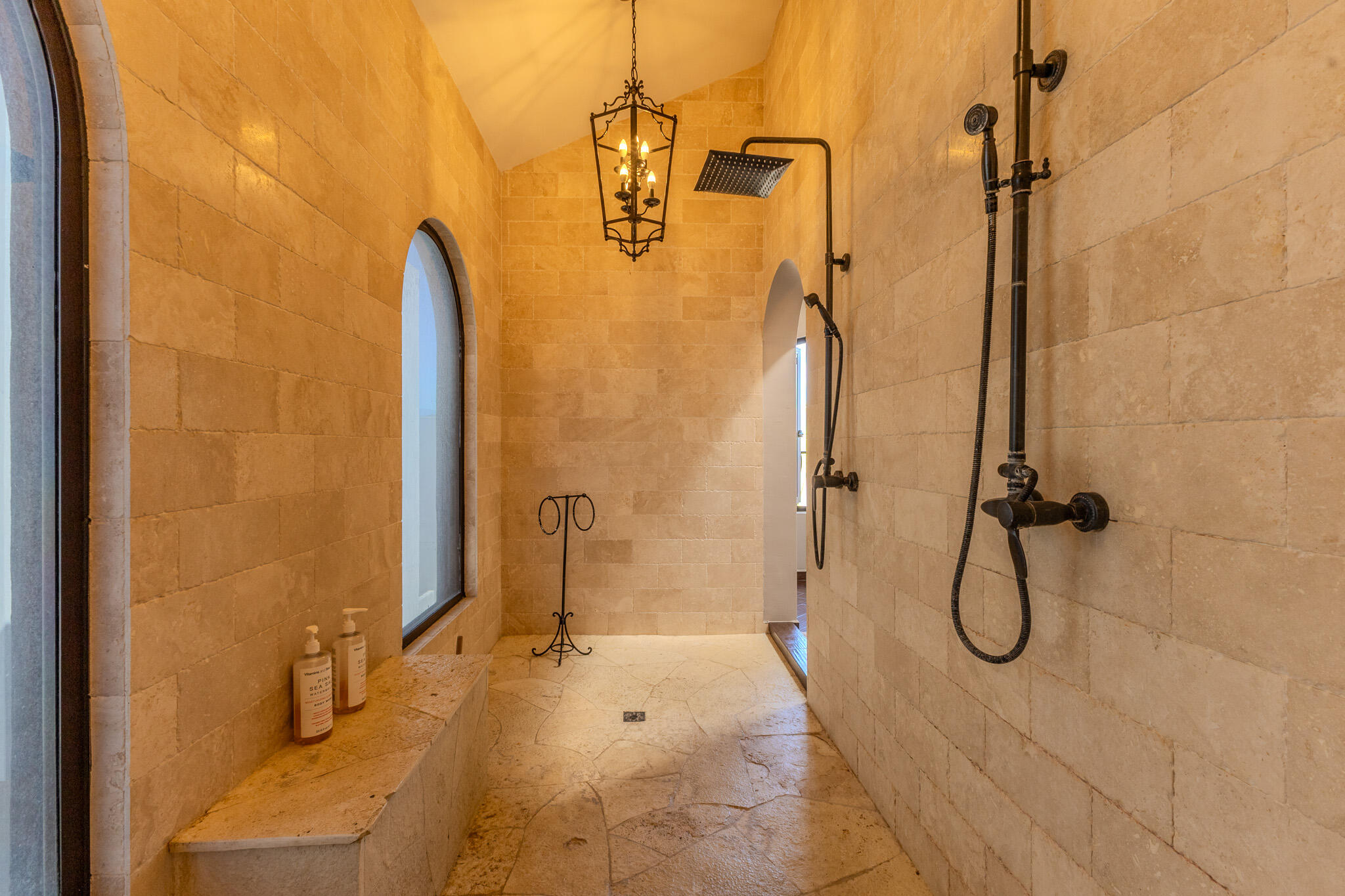 Villa Piazza Beachfront