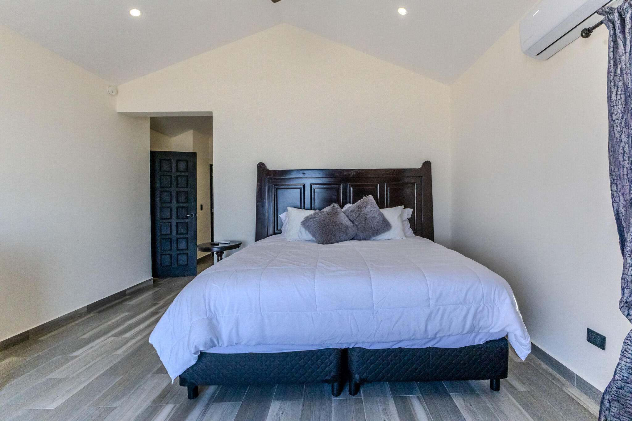 Villa Piazza Beachfront