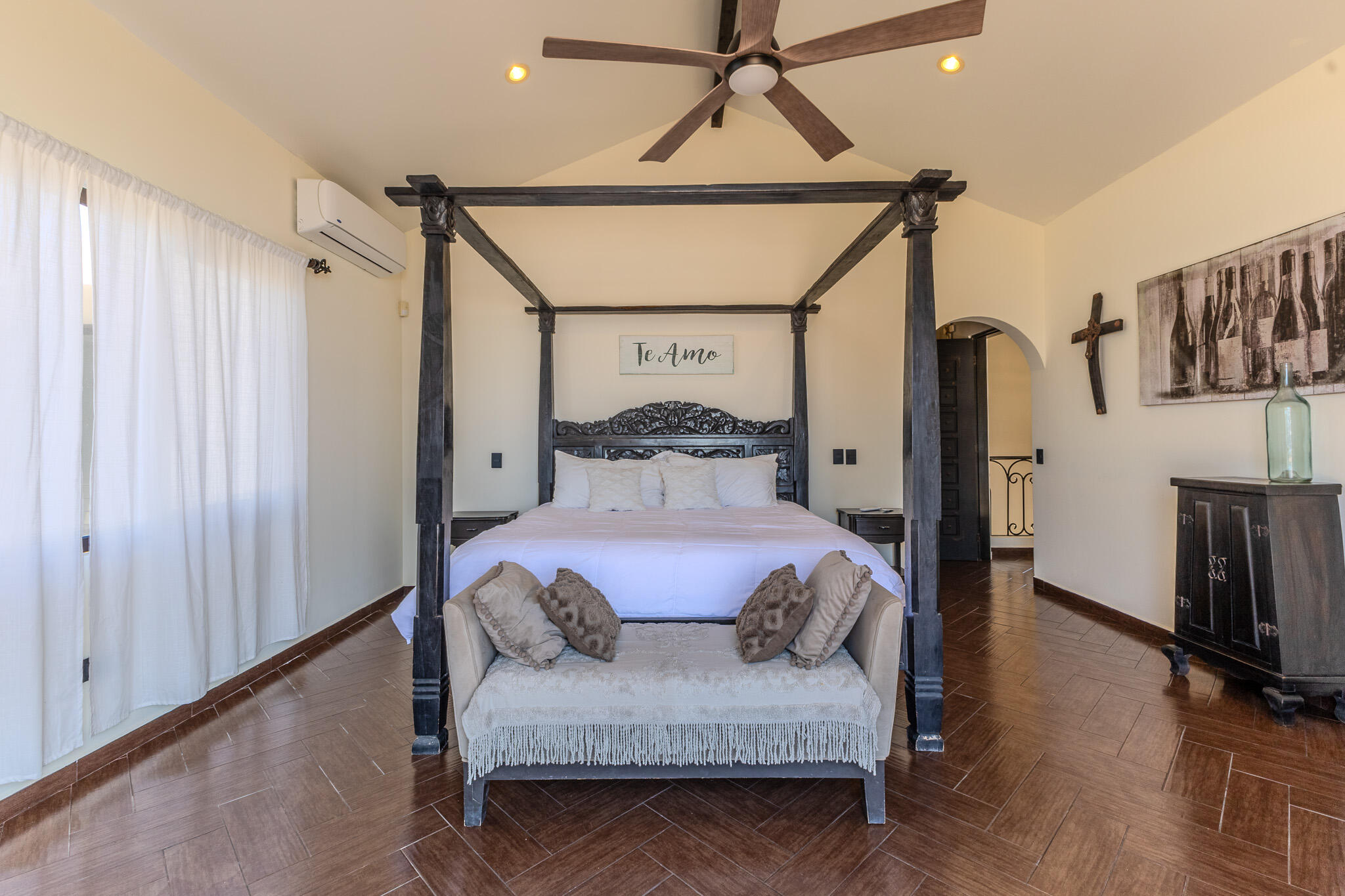 Villa Piazza Beachfront