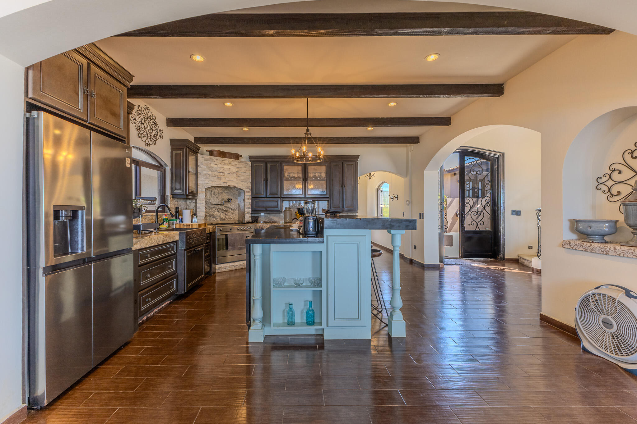 Villa Piazza Beachfront