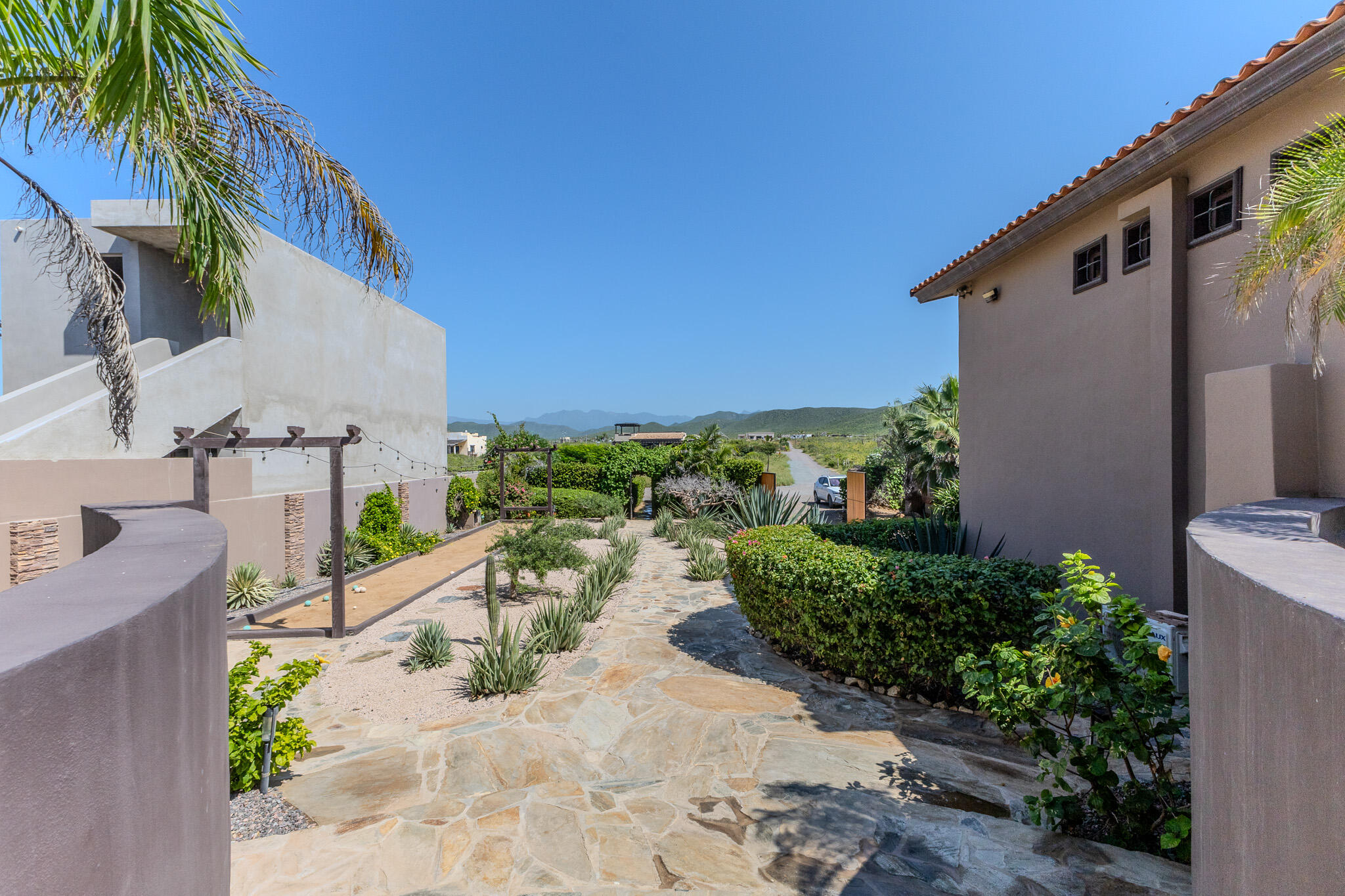 Villa Piazza Beachfront