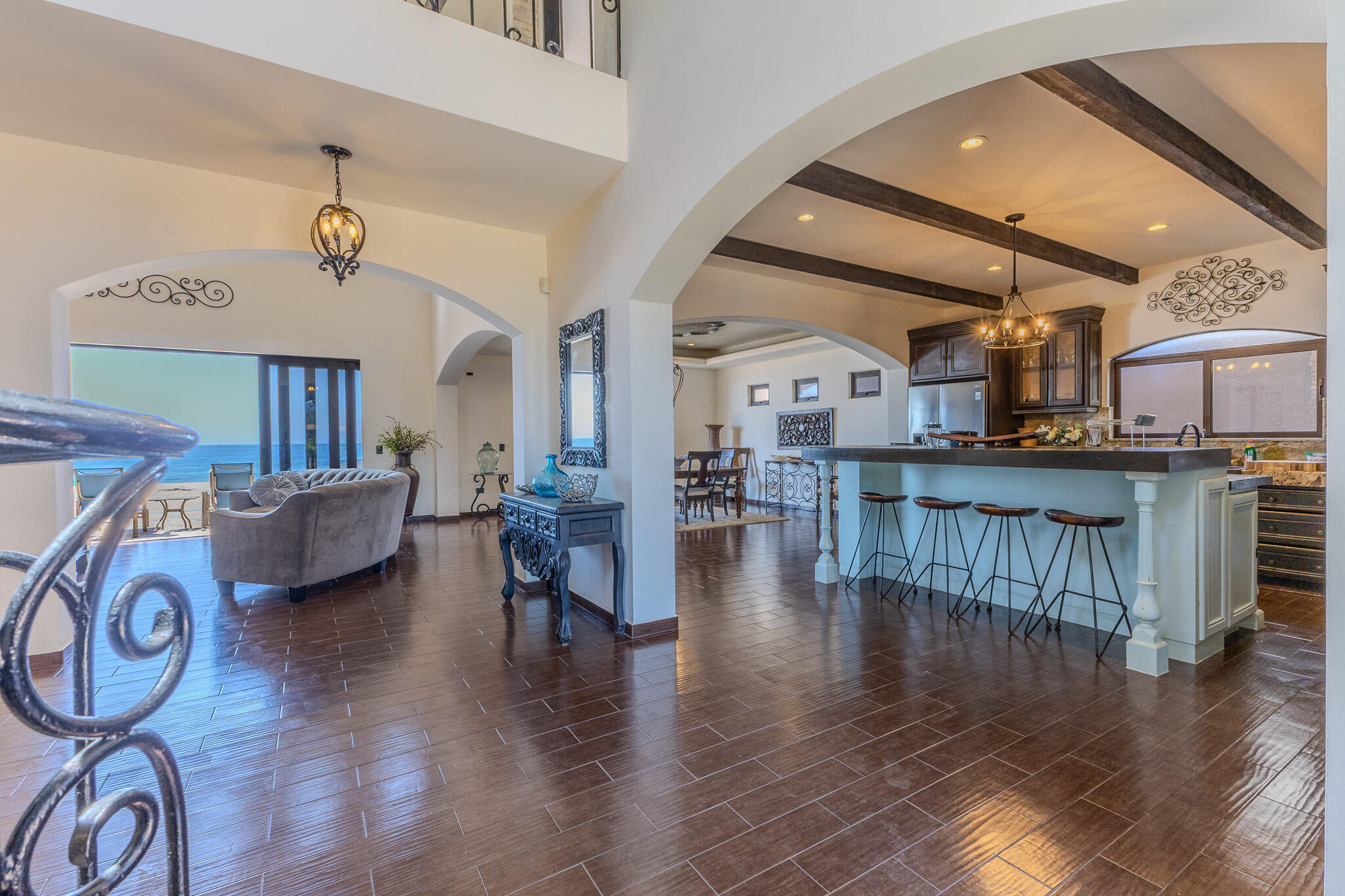 Villa Piazza Beachfront