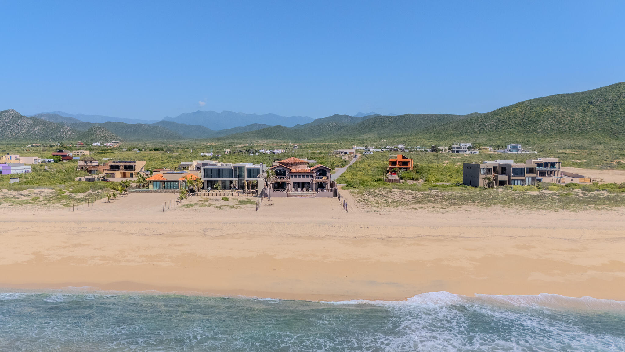 Villa Piazza Beachfront