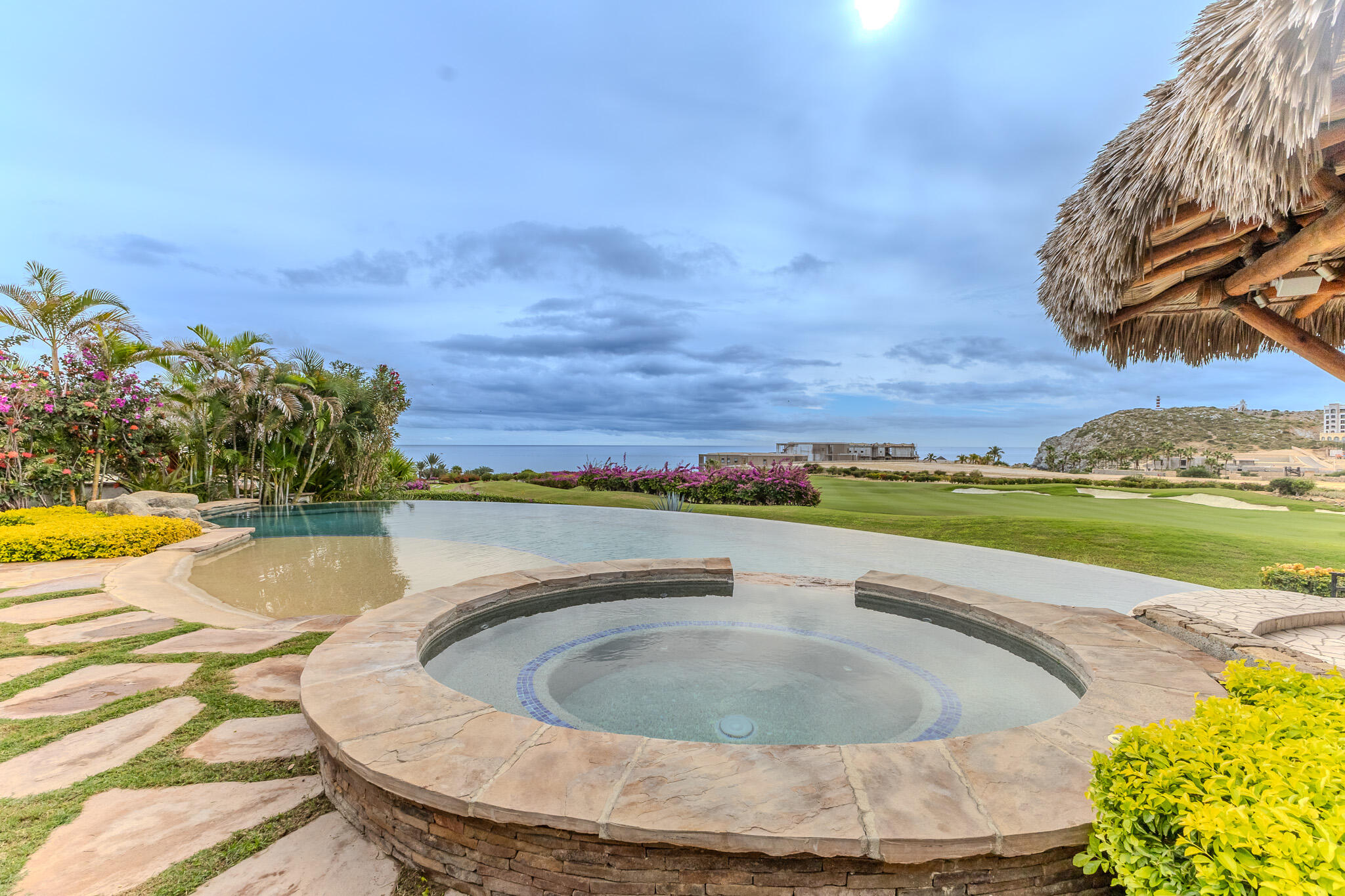 riveria, Casa Costa Cove Club