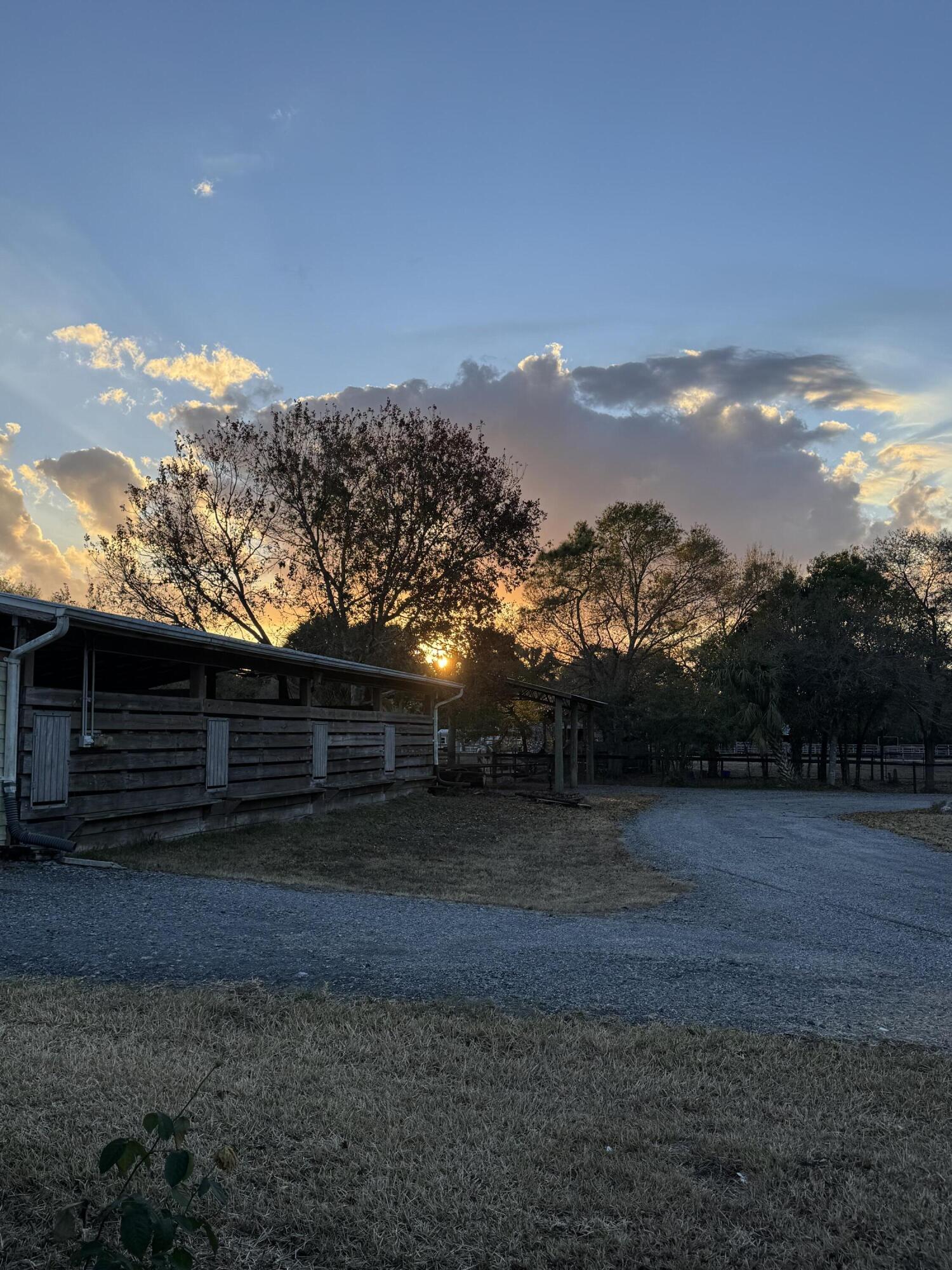 5315 SW Ranchito Street