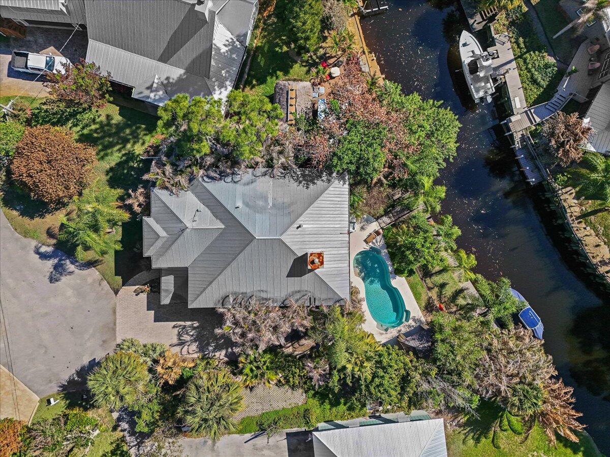 3098 SW Cedar Trail