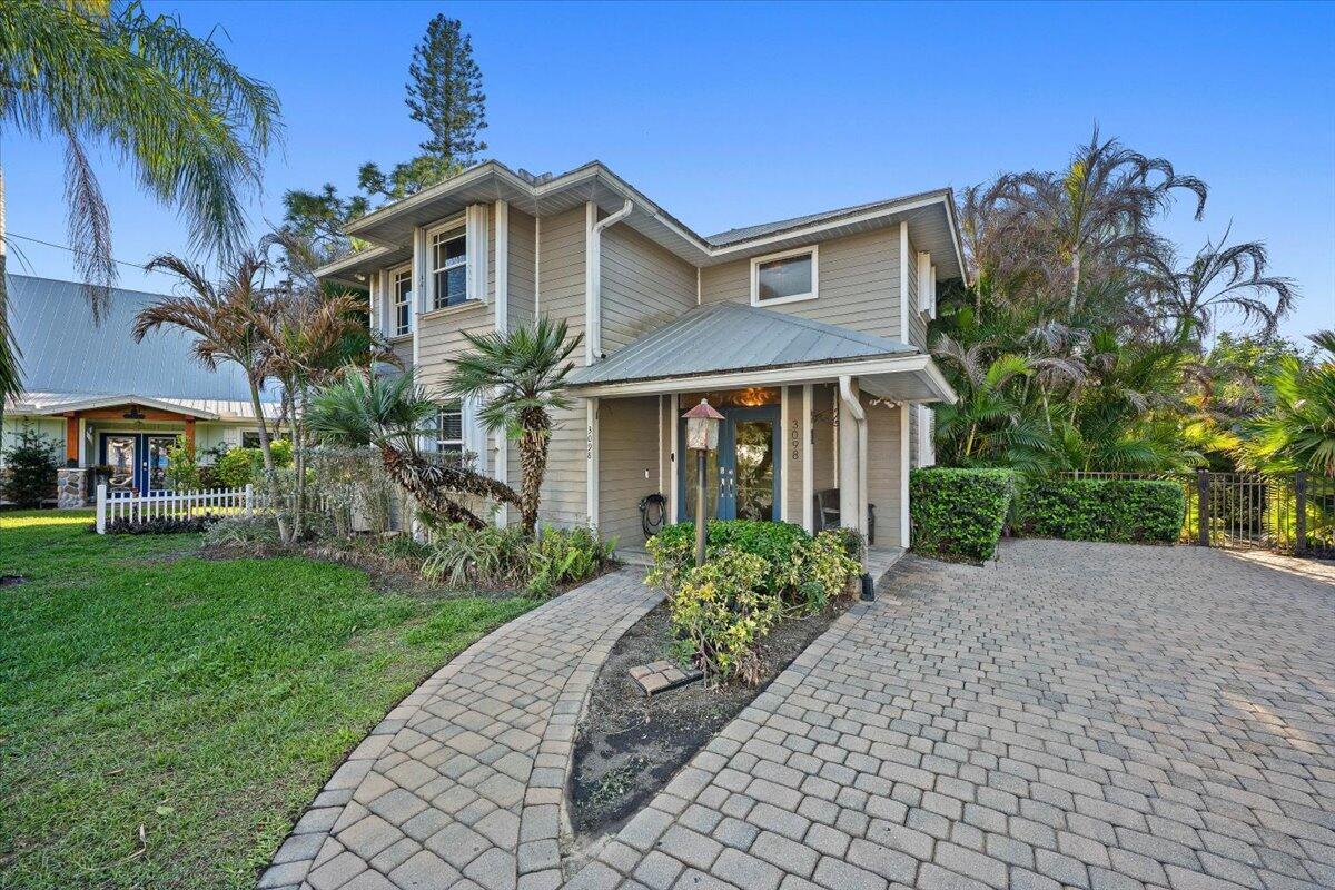 3098 SW Cedar Trail