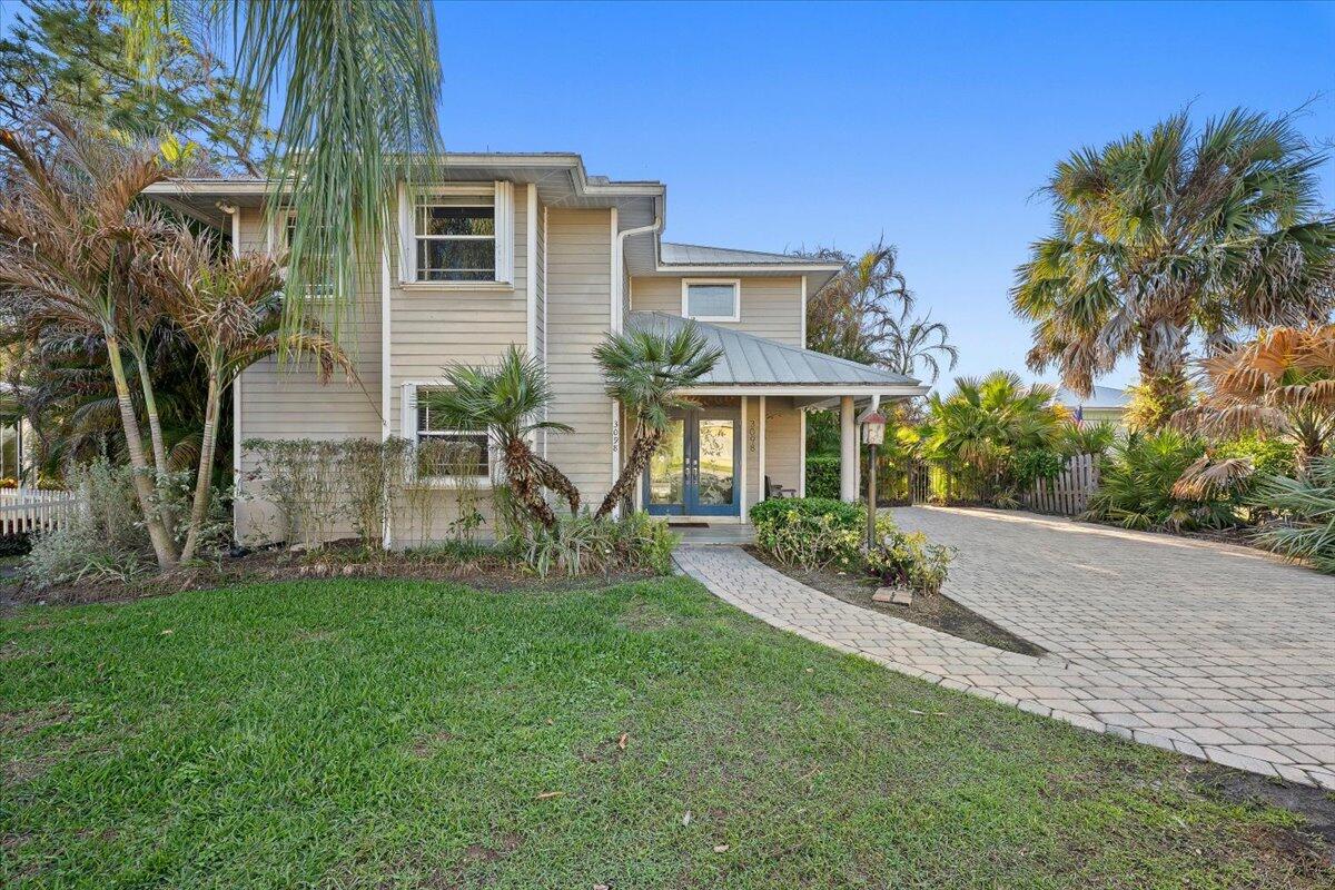 3098 SW Cedar Trail