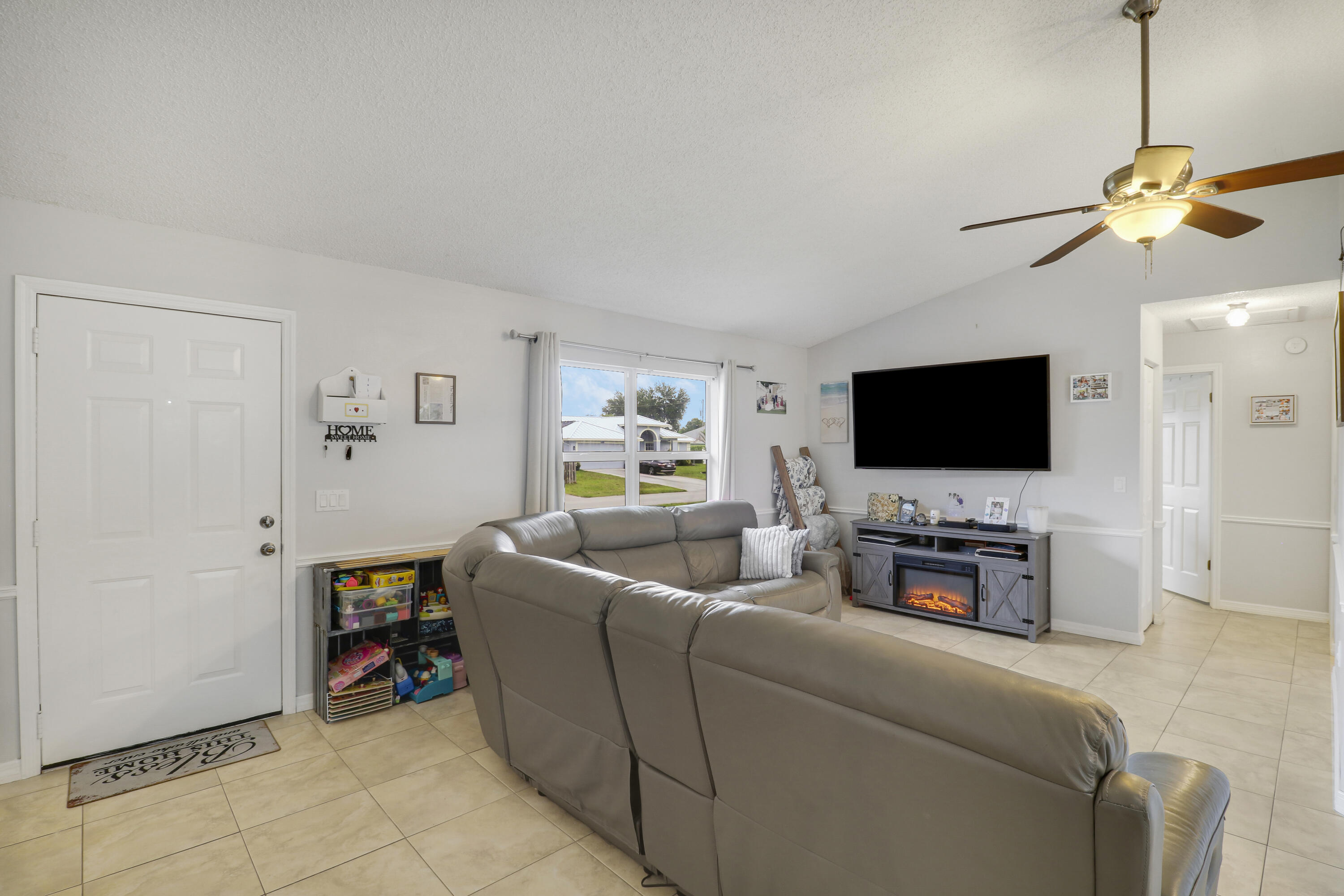 4453 SW Bradbury Street, Port St. Lucie