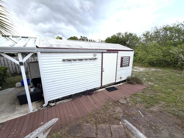 8423 SE Sandy Lane