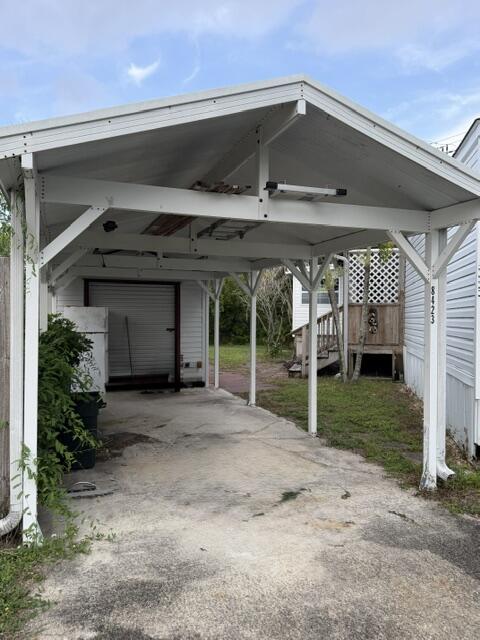 8423 SE Sandy Lane