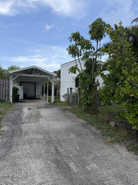 8423 SE Sandy Lane