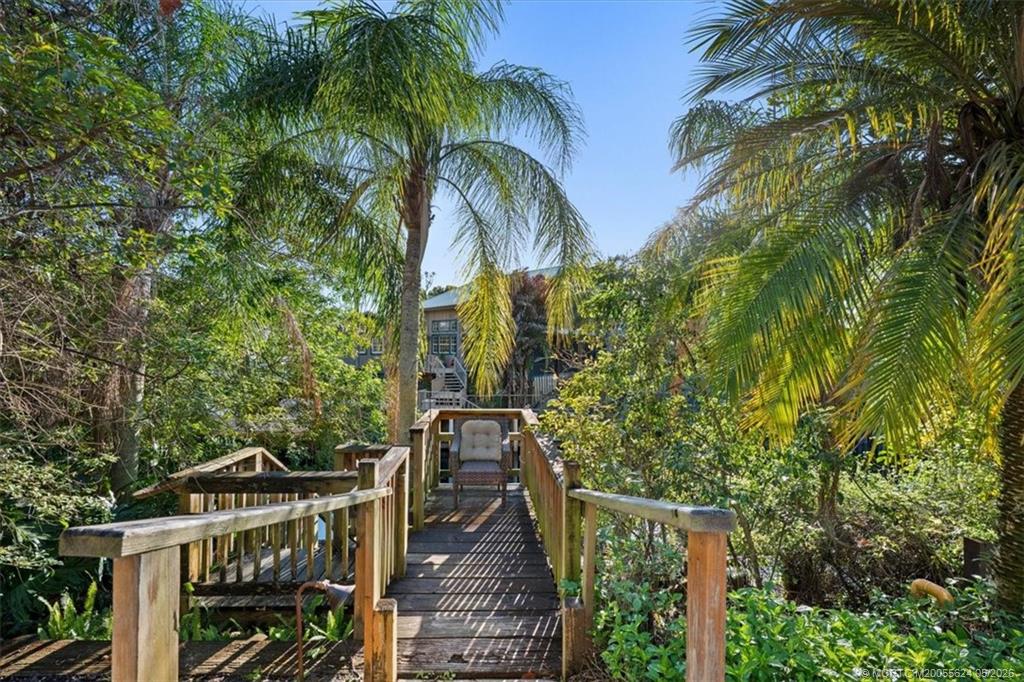 3098 SW Cedar Trail
