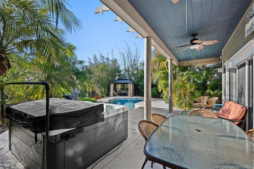 3098 SW Cedar Trail