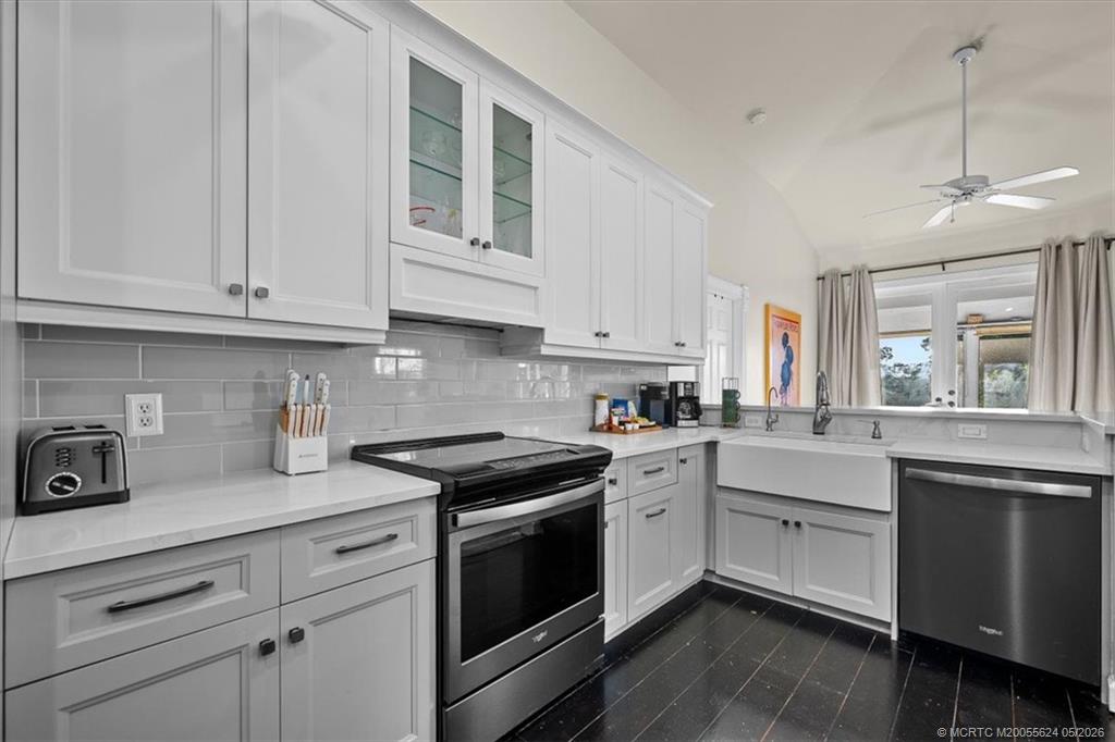 3098 SW Cedar Trail