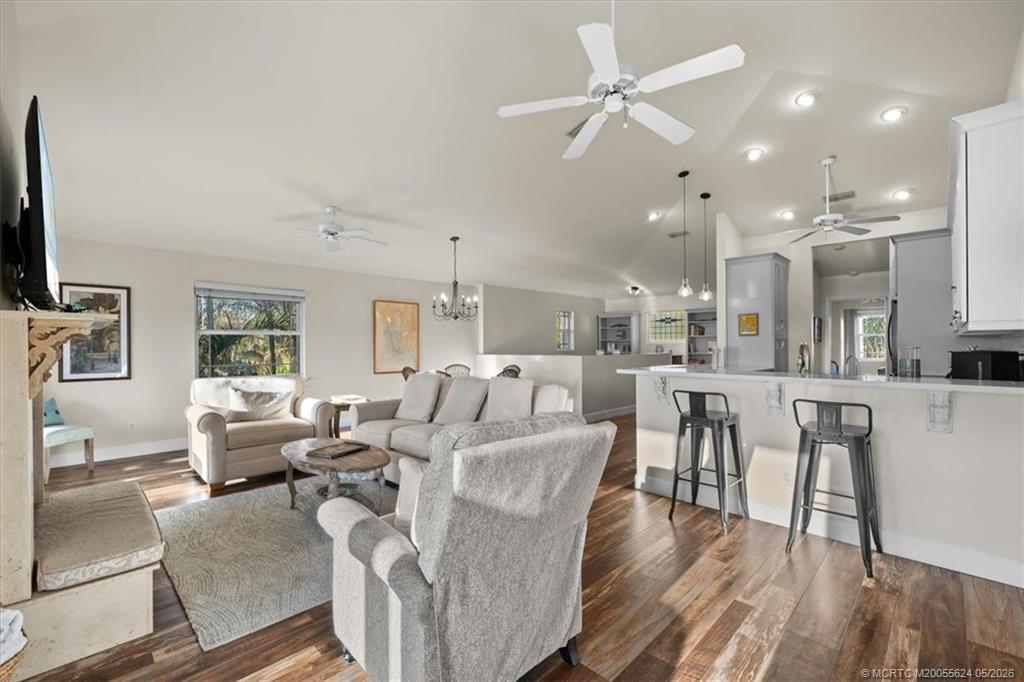 3098 SW Cedar Trail