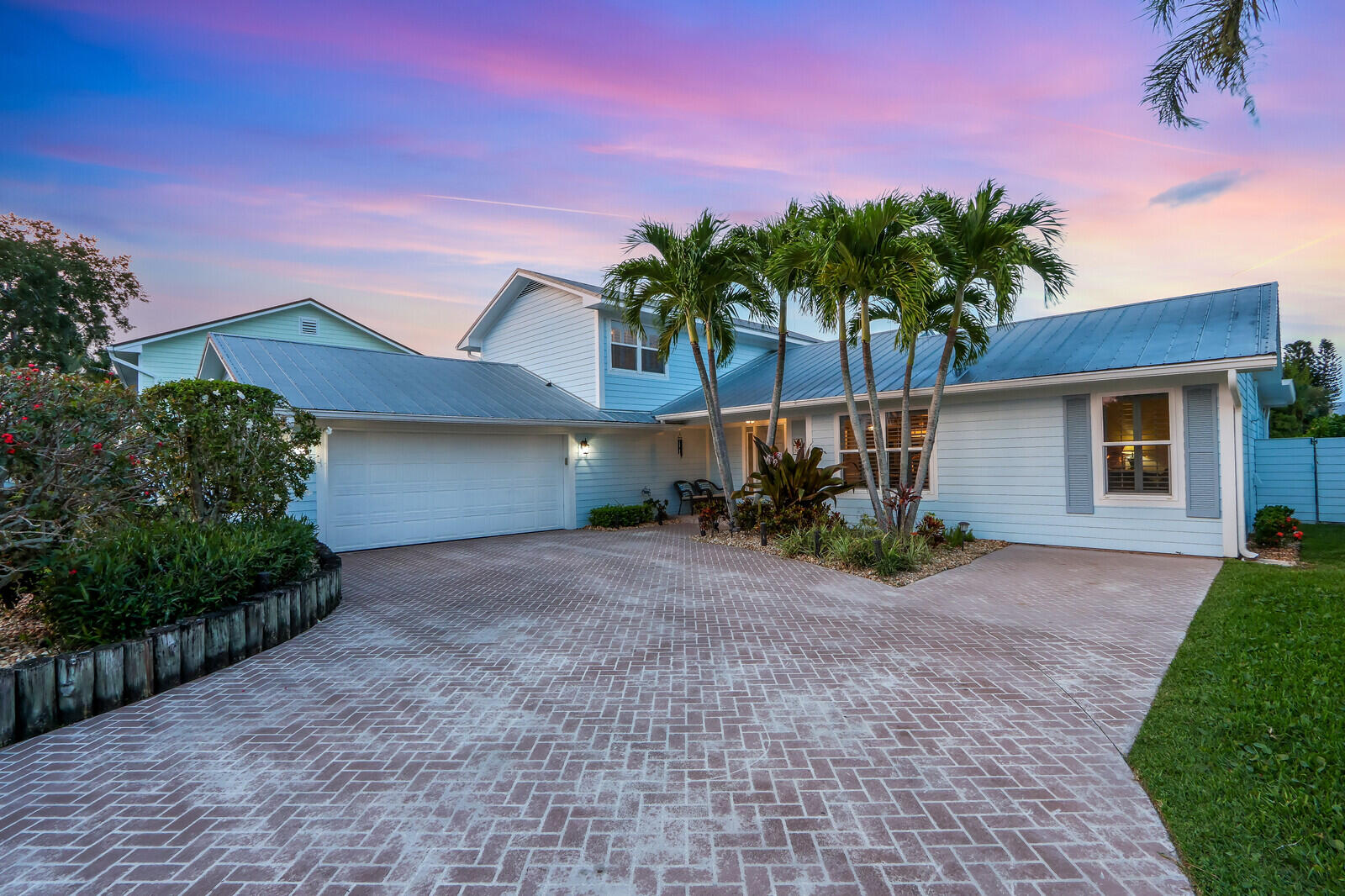 701 SW Pine Tree Lane, Palm City