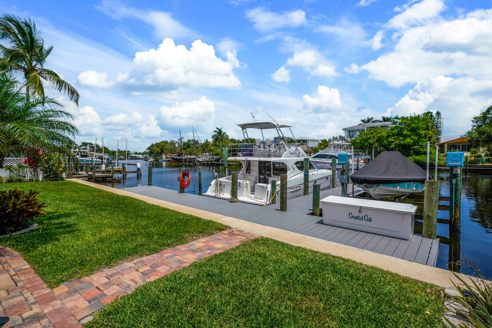 701 SW Pine Tree Lane, Palm City