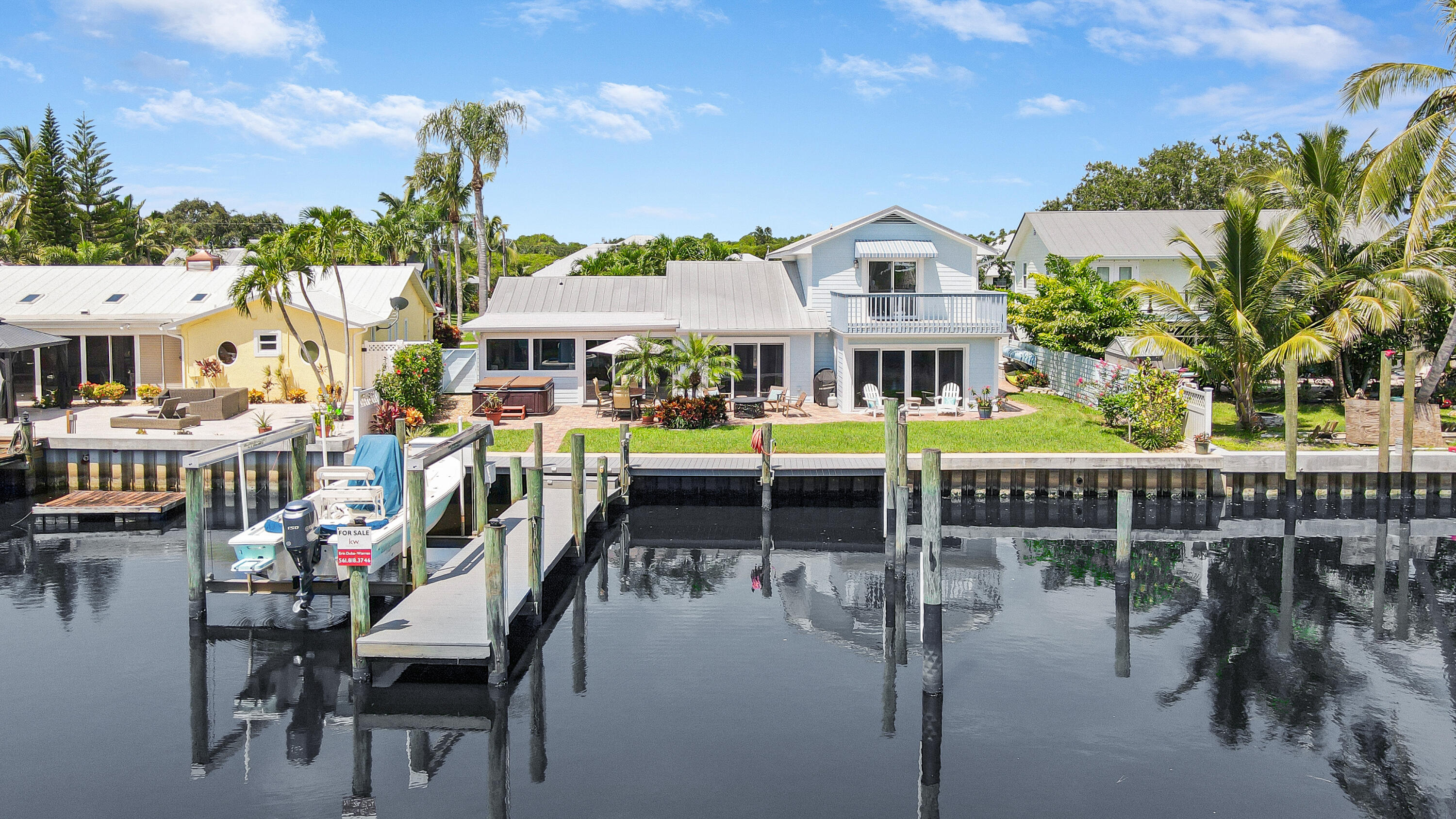 701 SW Pine Tree Lane, Palm City