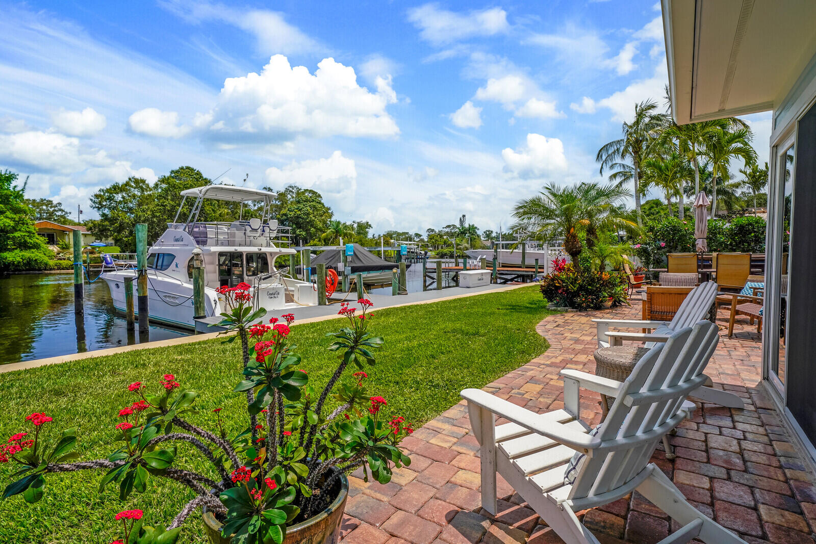 701 SW Pine Tree Lane, Palm City