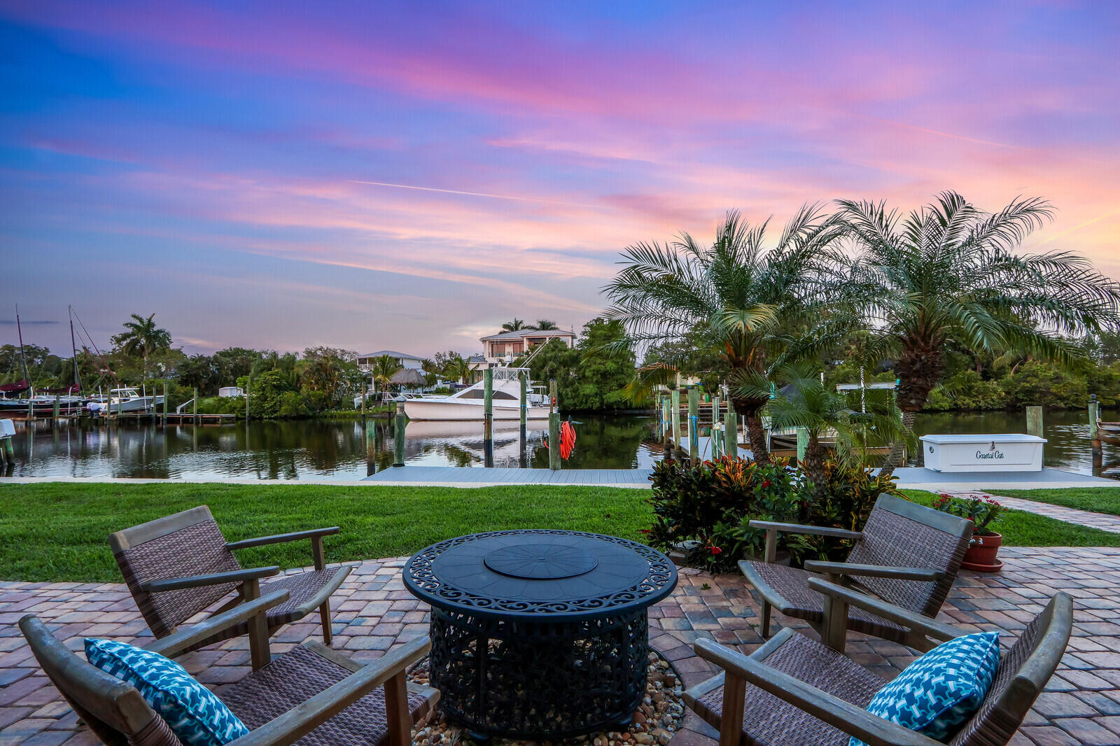 701 SW Pine Tree Lane, Palm City