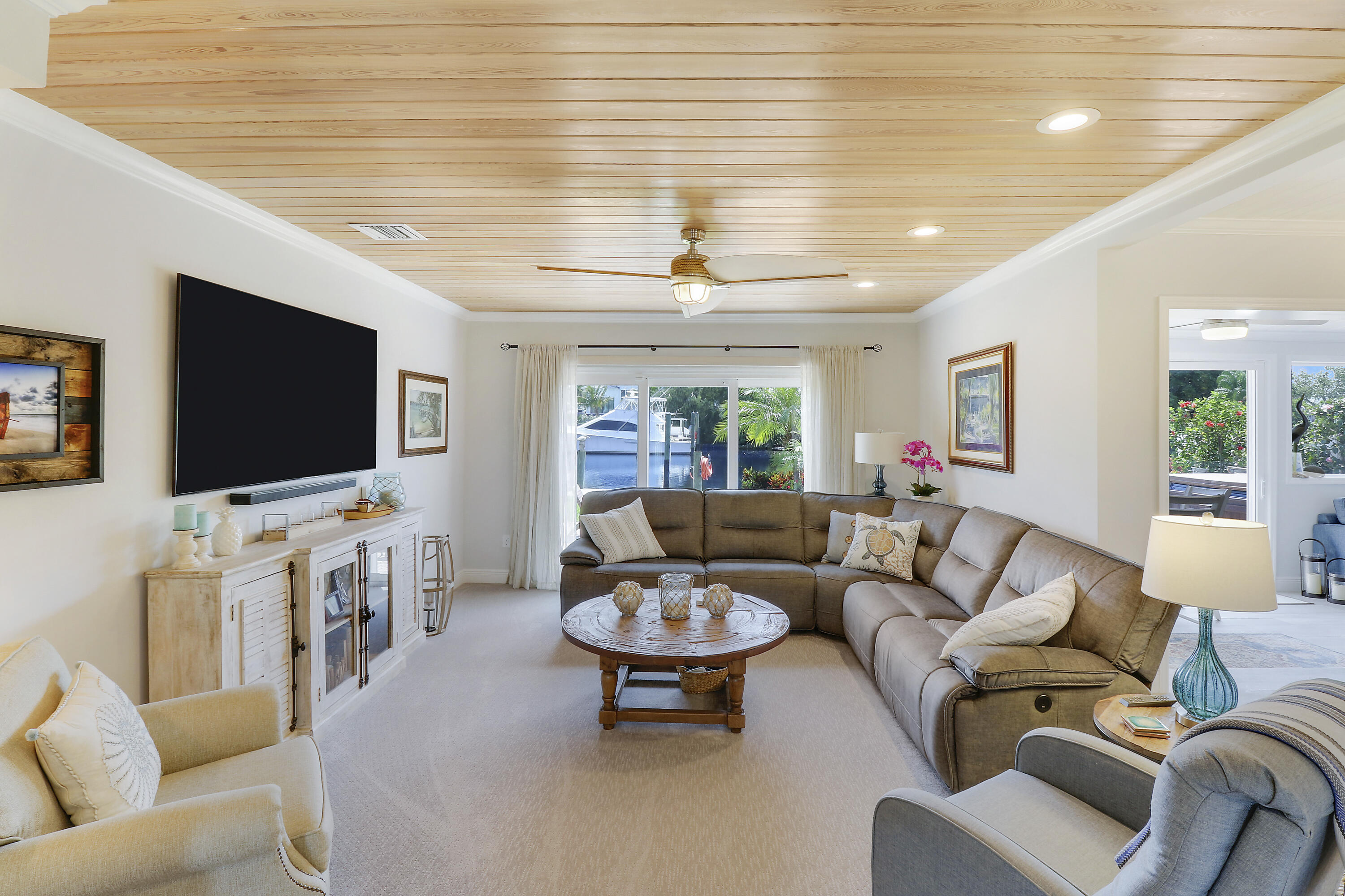 701 SW Pine Tree Lane, Palm City