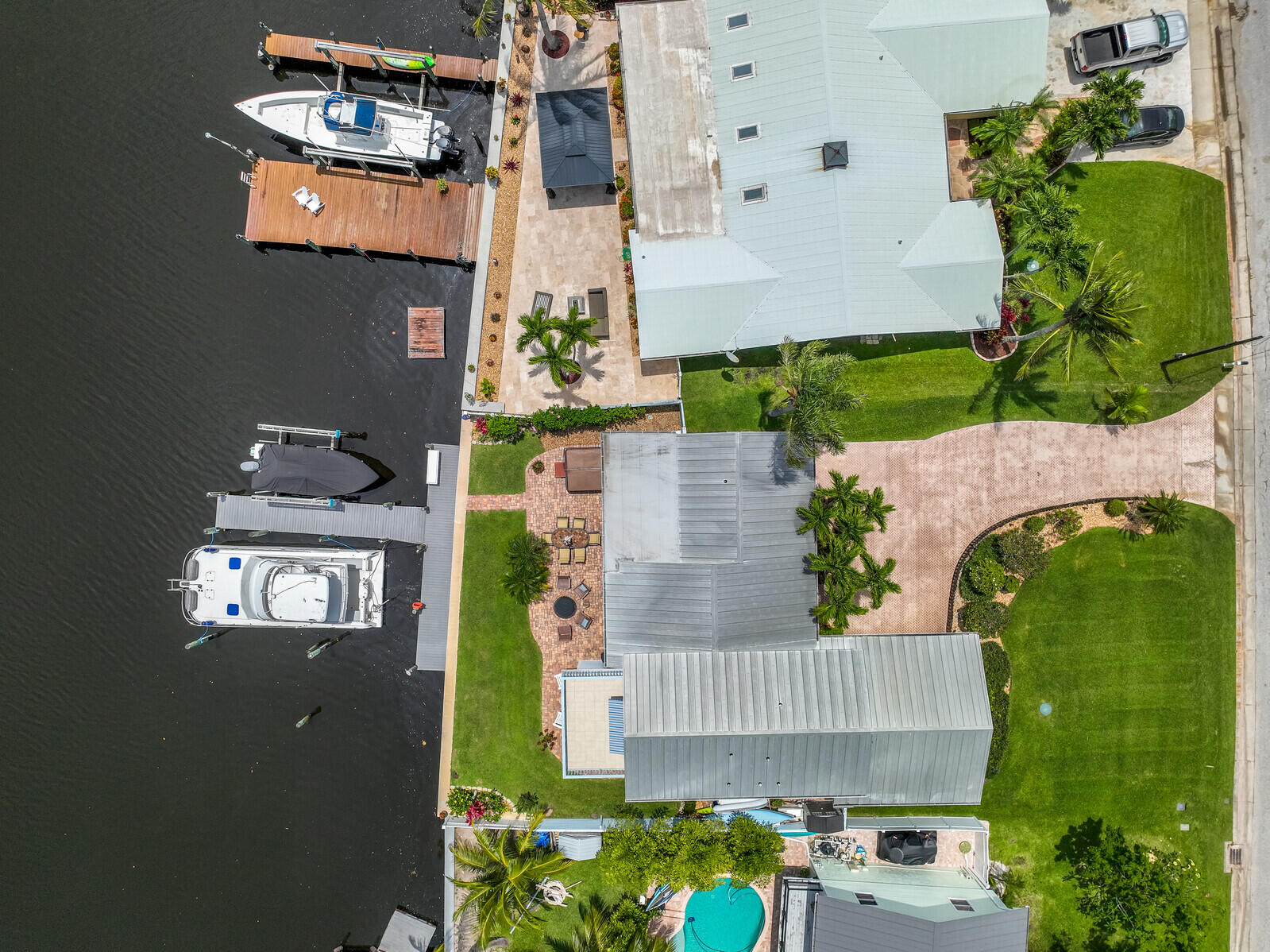 701 SW Pine Tree Lane, Palm City