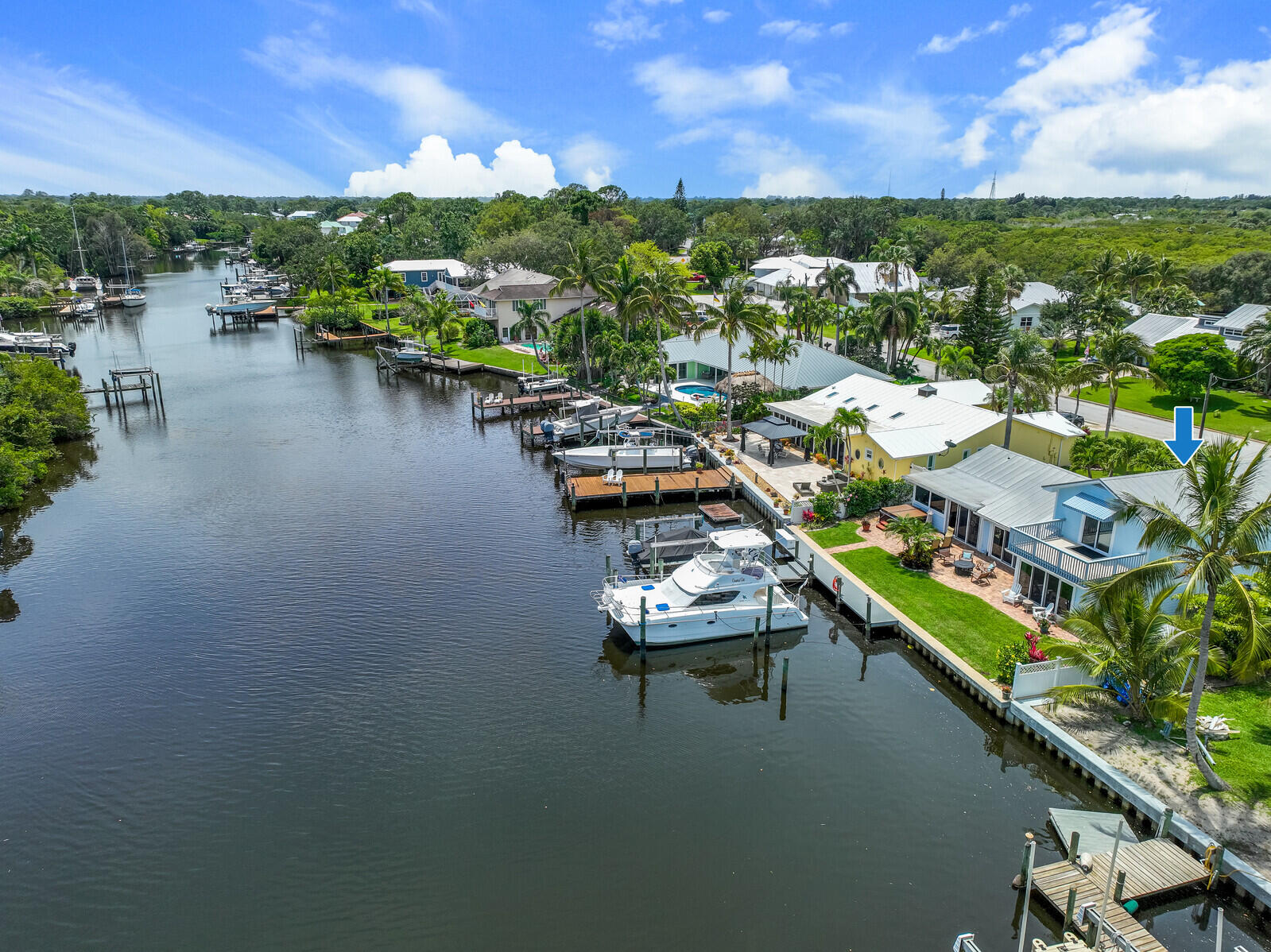 701 SW Pine Tree Lane, Palm City