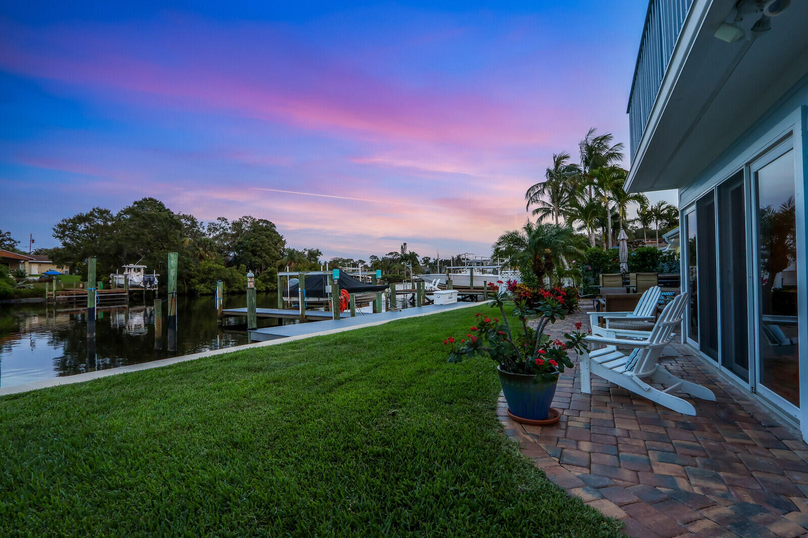 701 SW Pine Tree Lane, Palm City