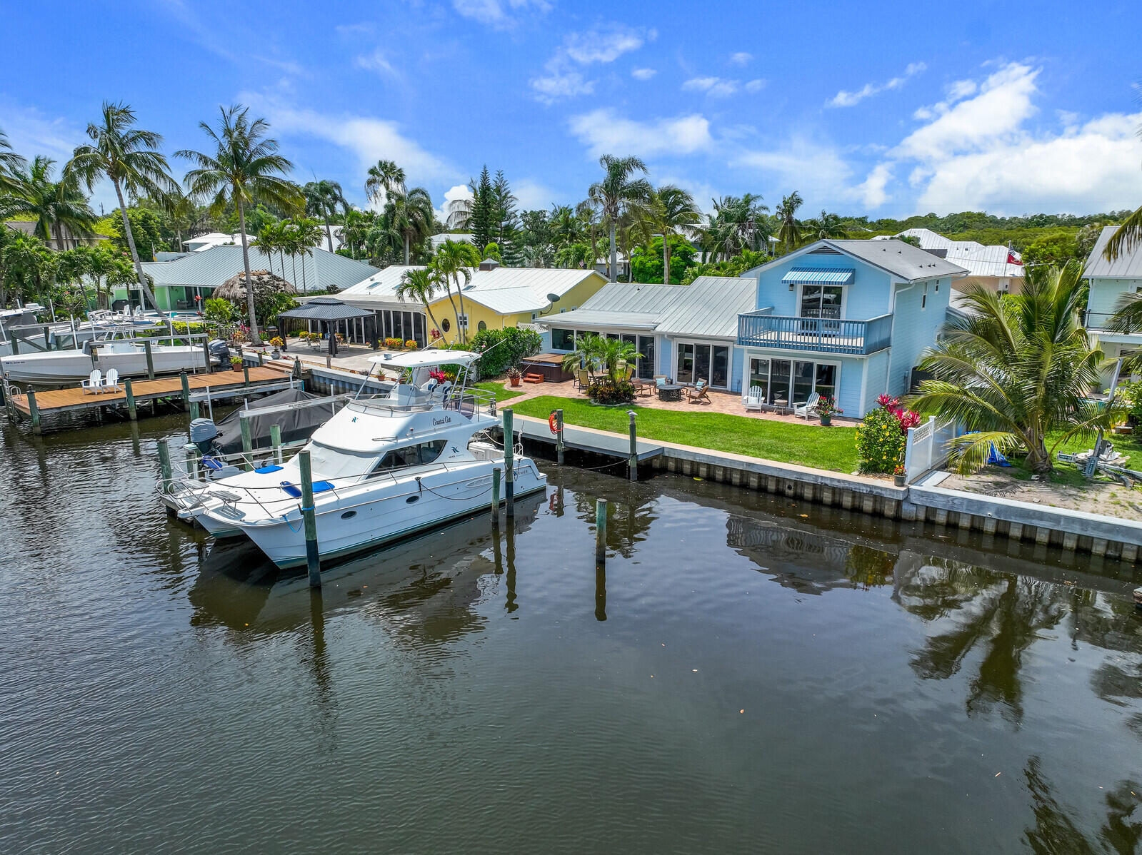 701 SW Pine Tree Lane, Palm City