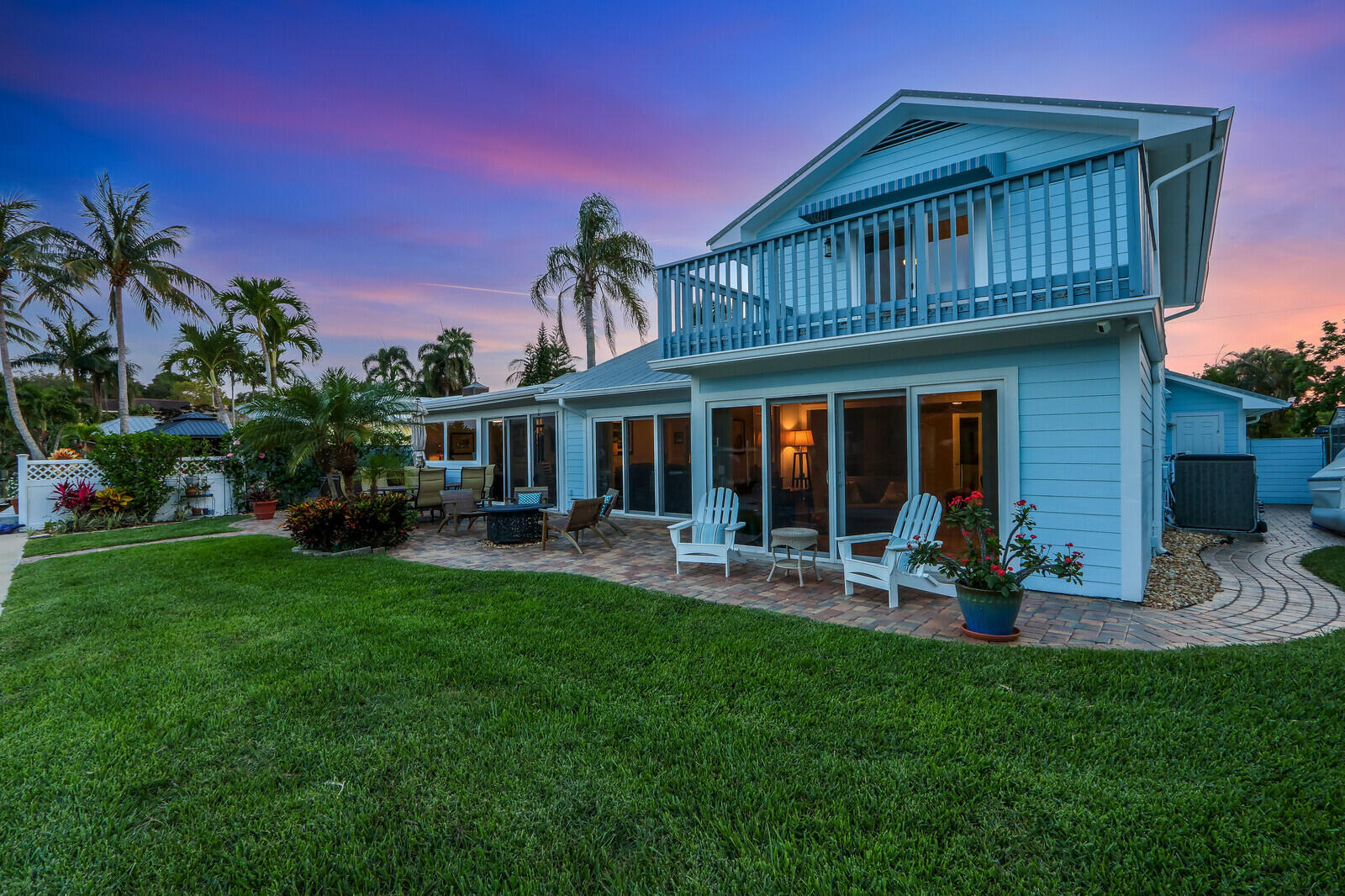 701 SW Pine Tree Lane, Palm City