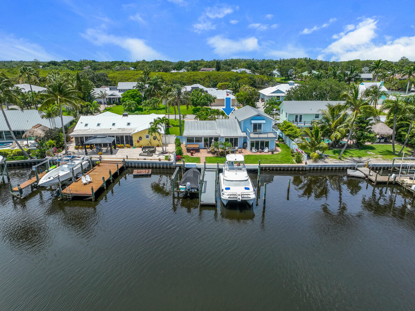 701 SW Pine Tree Lane, Palm City