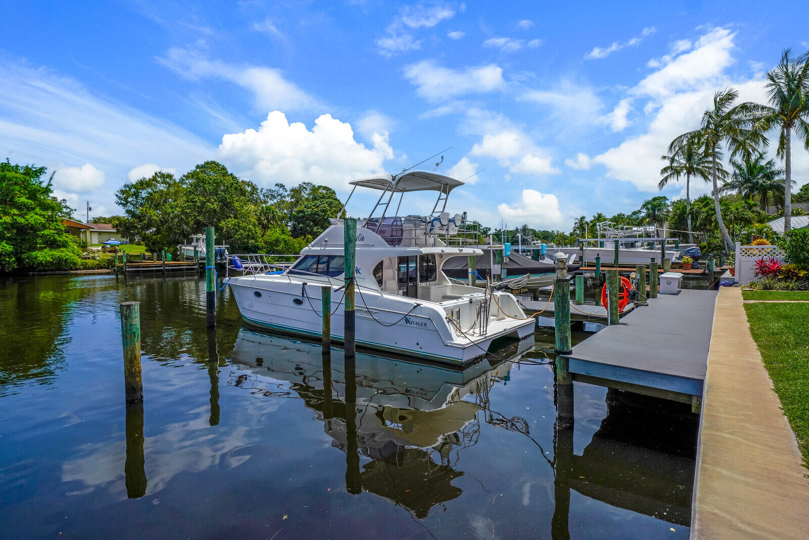 701 SW Pine Tree Lane, Palm City