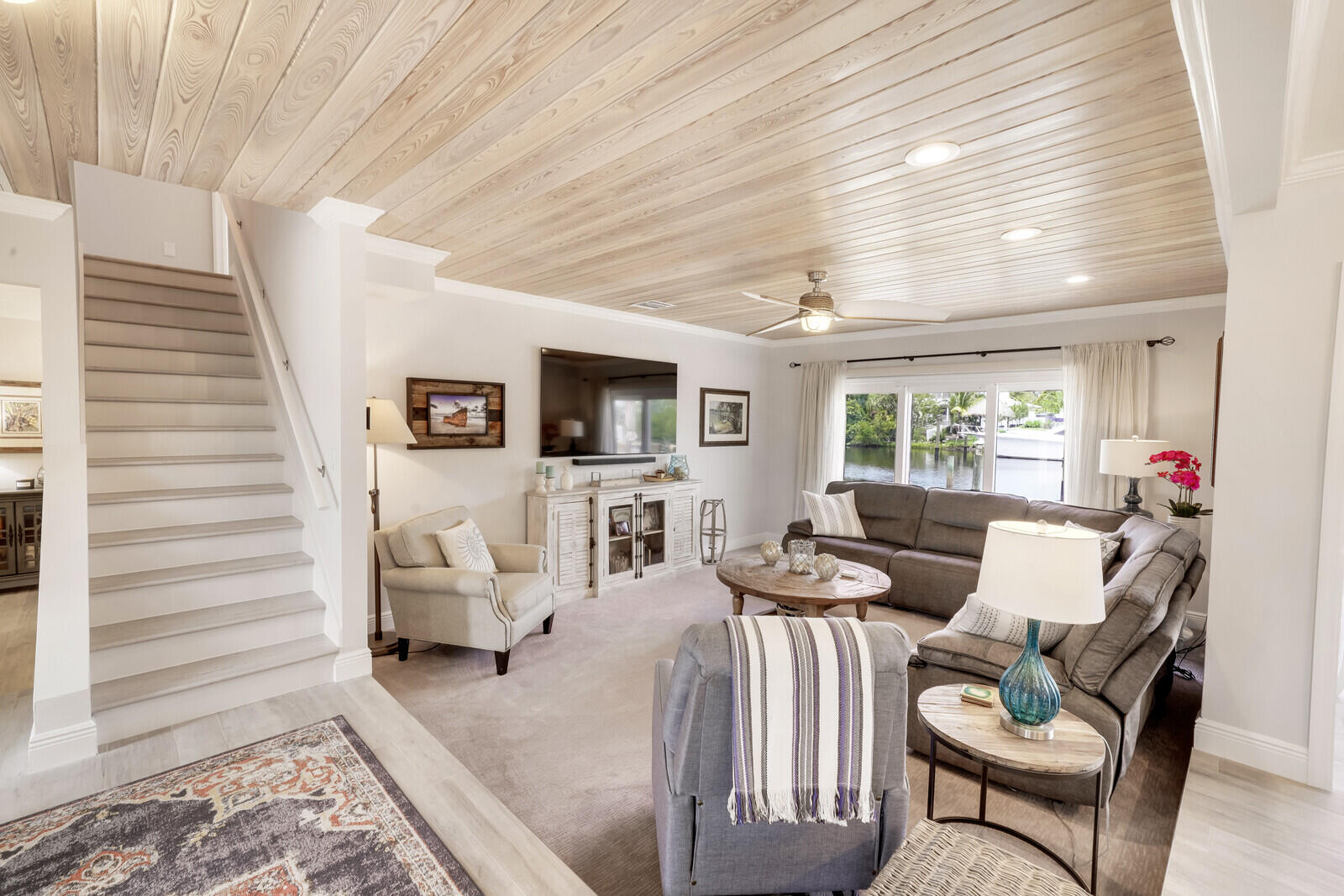 701 SW Pine Tree Lane, Palm City