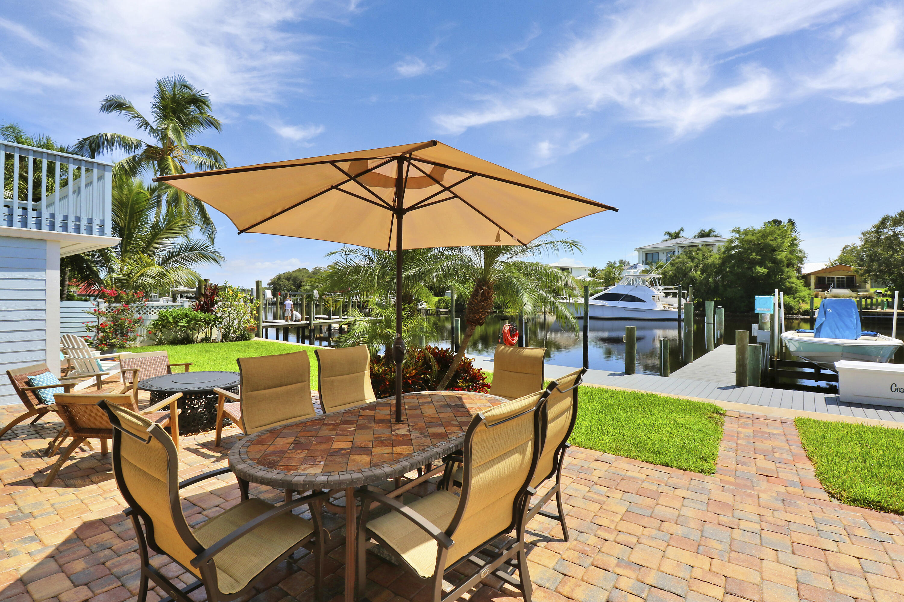 701 SW Pine Tree Lane, Palm City